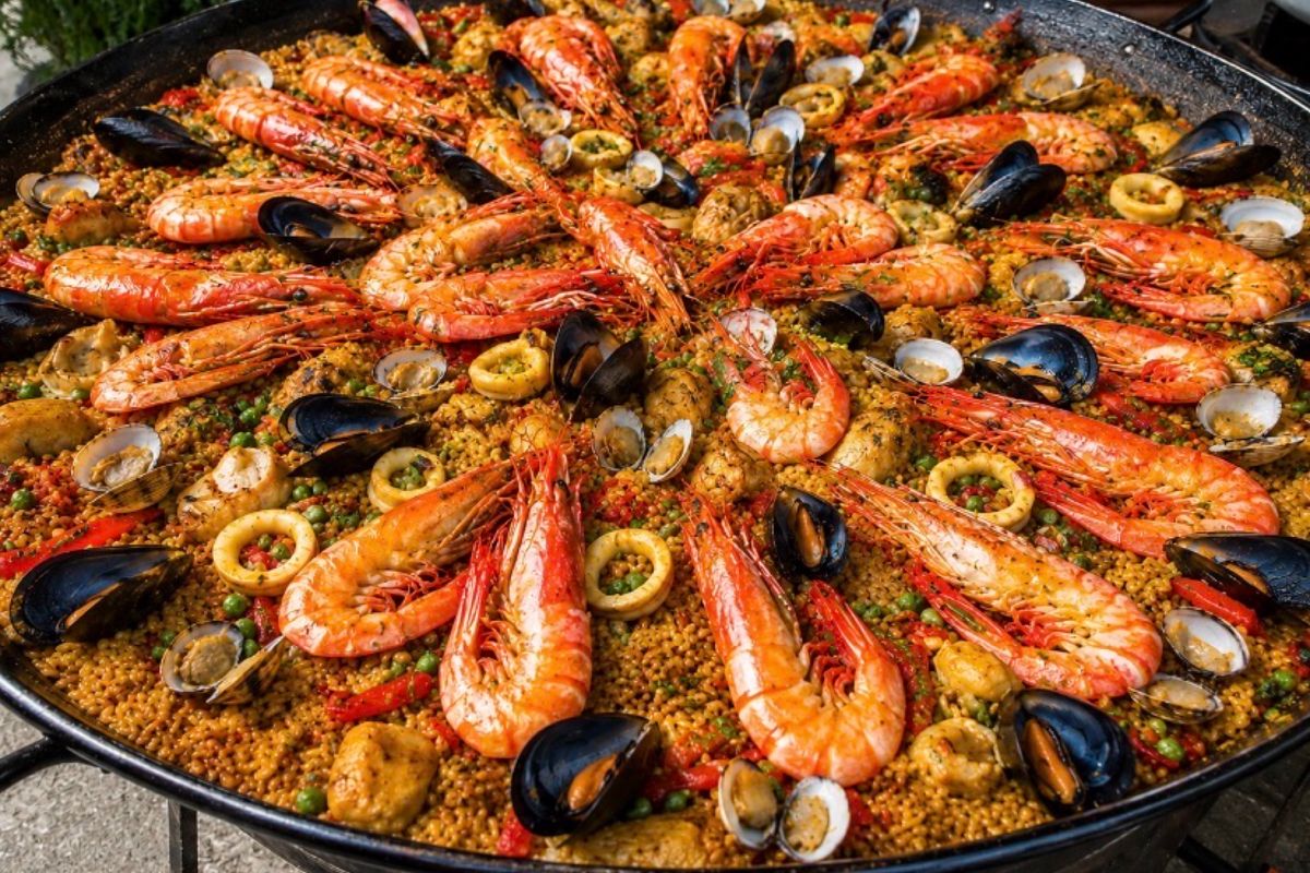 Valencia Paella Feasta Collaborates Chef Mata from Vinaros