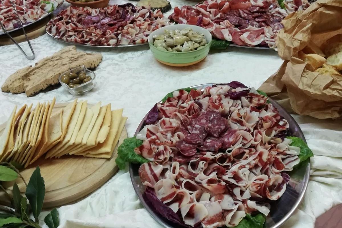 Fine Selection Buffet and wine